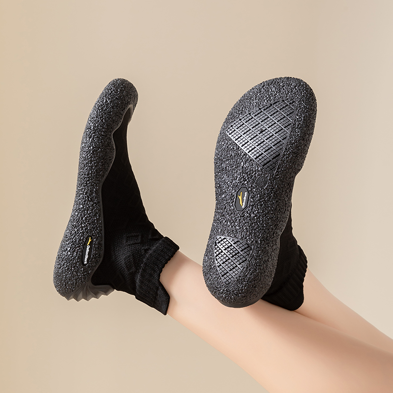 GallonShark Lightweight Barefo - Pilates Yoga Class recensione e prezzo
